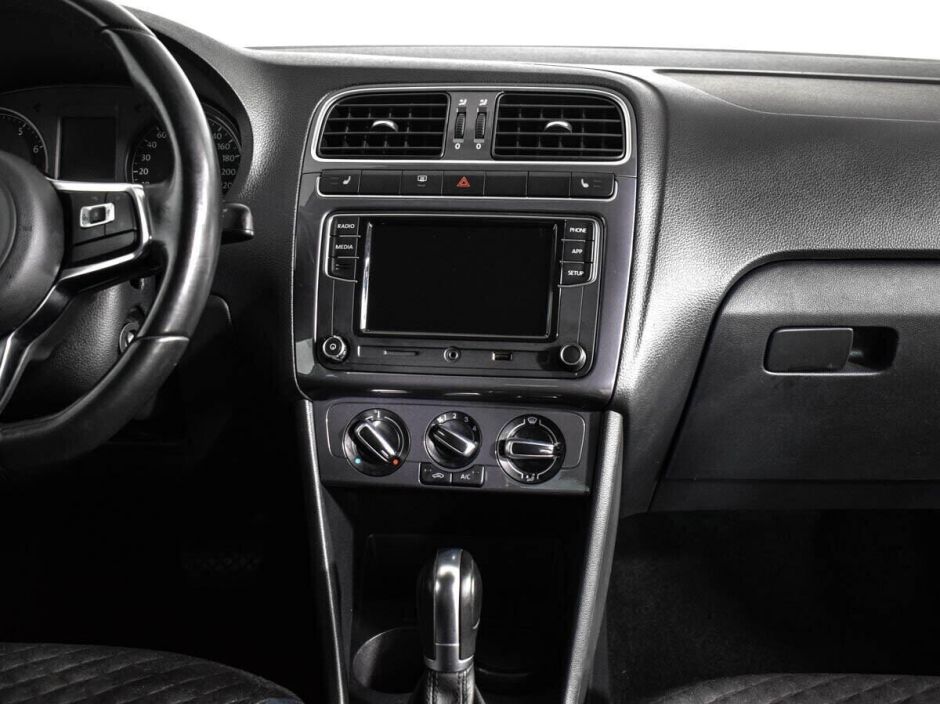 Volkswagen Polo, 1.6 л, АТ, 2019 фото 13