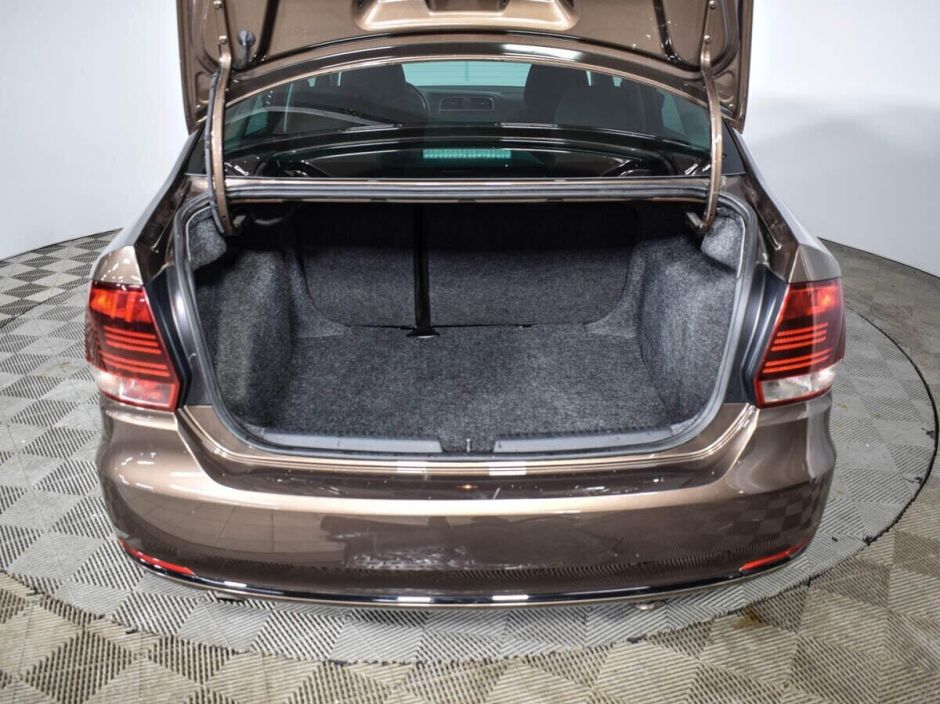 Volkswagen Polo, 1.6 л, АТ, 2019 фото 1