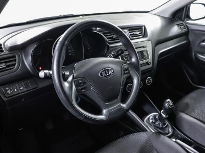 Kia Rio, 1.6 л, МКПП, 2017 фото 2