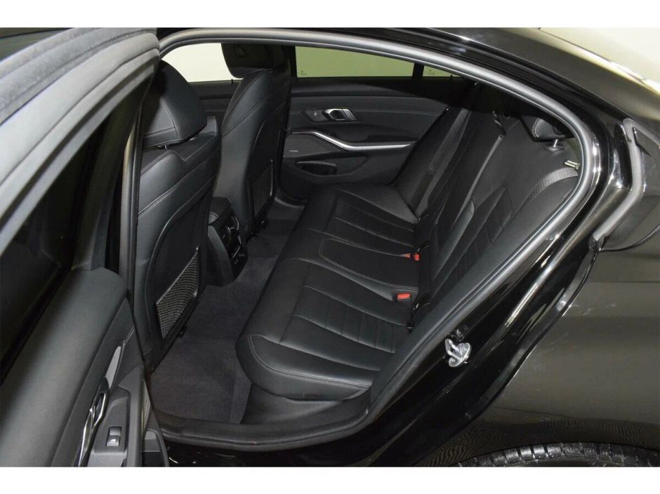 BMW 3 серии, 2.0 л, АТ, 2020 фото 1