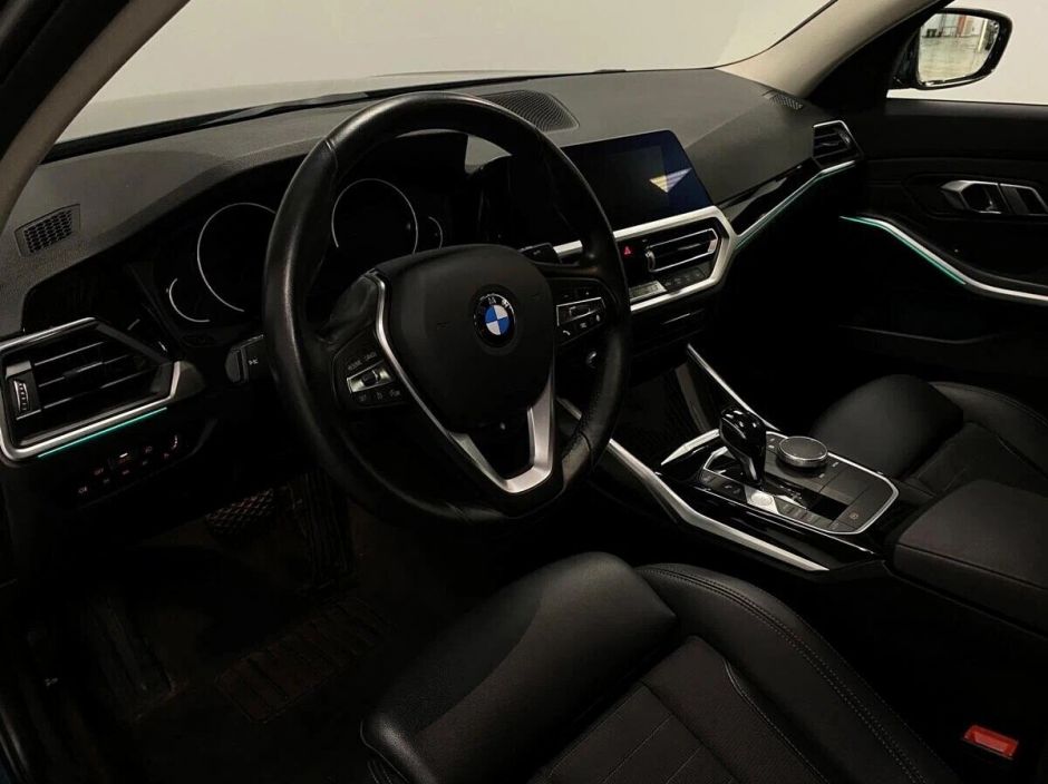 BMW 3 серии, 2.0 л, АТ, 2019 фото 7
