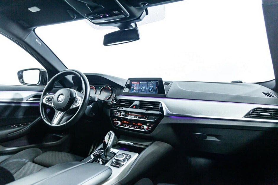 BMW 5 серии, 2.0 л, АТ, 2019 фото 11