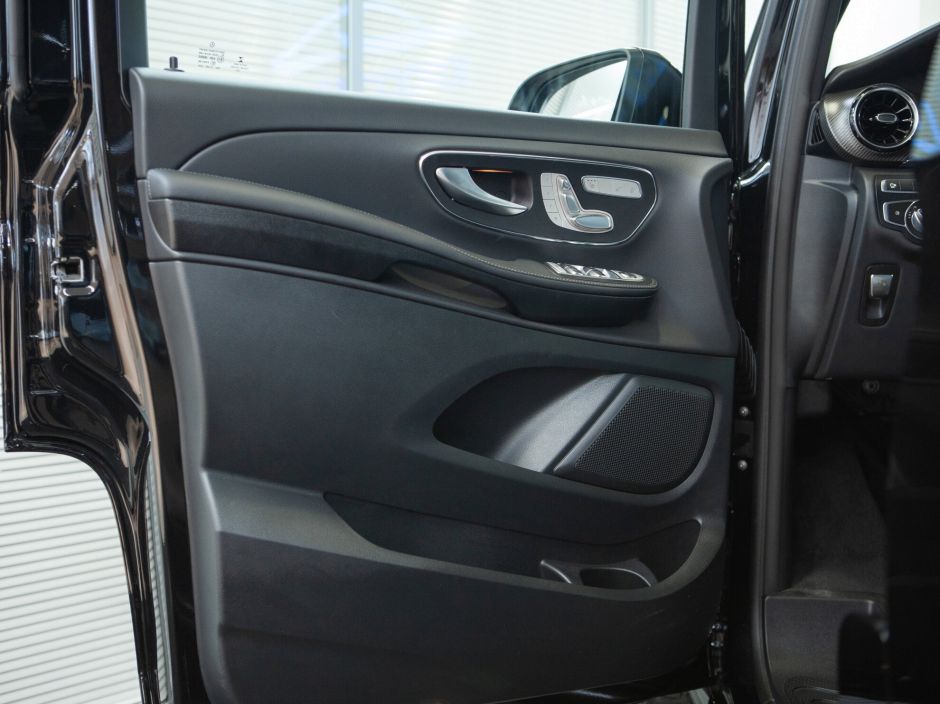 Mercedes-Benz V-Класс, 2.0 л, АТ, 2023 фото 16