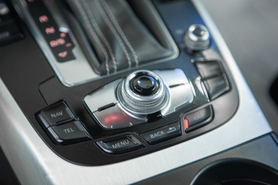 Audi A5, 2.0 л, Робот, 2011 фото 15