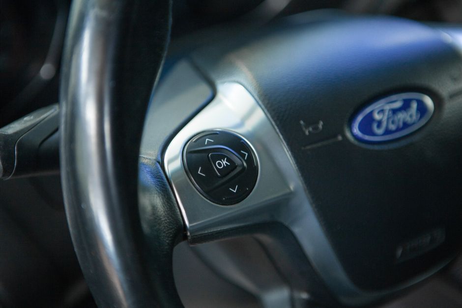 Ford Focus Titanium, 1.6 л, Робот, 2011 фото 15