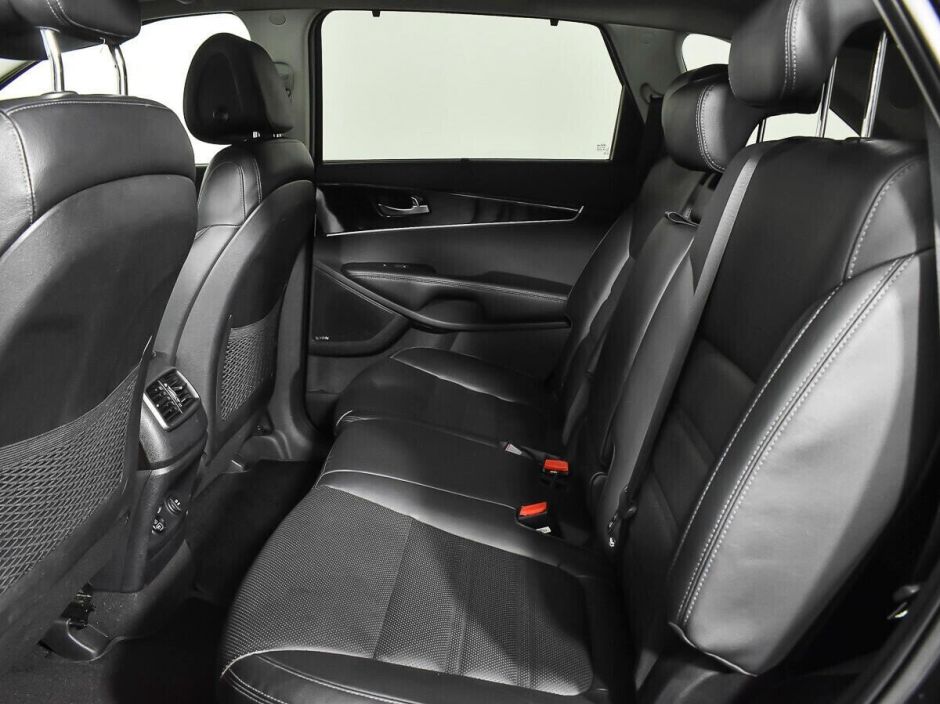 Kia Sorento, 2.2 л, АТ, 2016 фото 2
