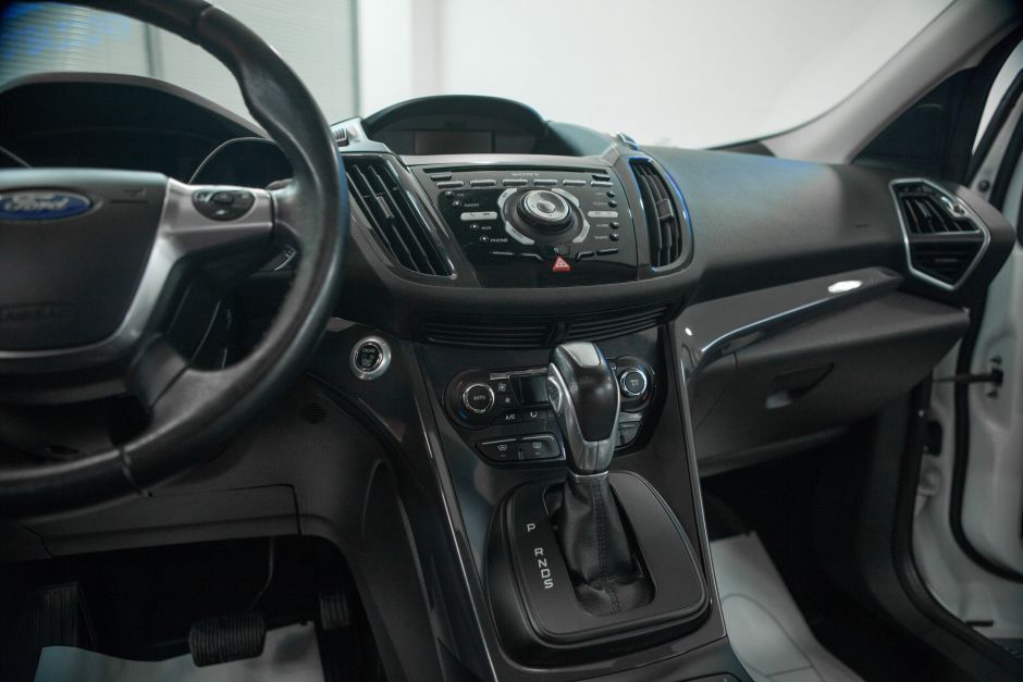 Ford Kuga, 1.6 л, АТ, 2014 фото 14