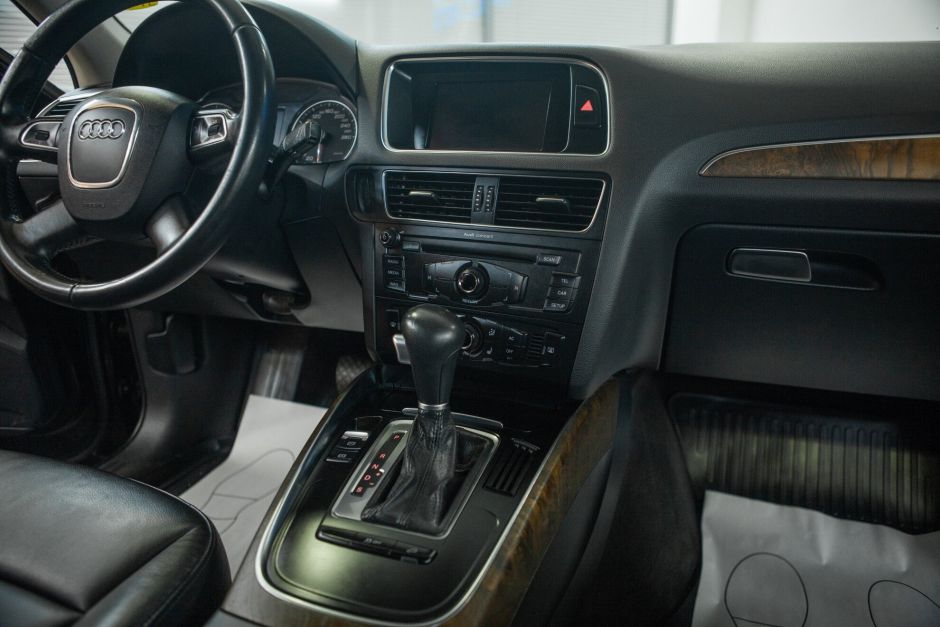 Audi Q5, 2.0 л, Робот, 2011 фото 2