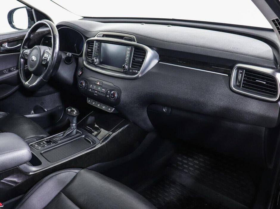 Kia Sorento, 2.2 л, АТ, 2016 фото 2