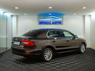 Skoda Superb, 1.8 л, РКПП, 2015 фото 4