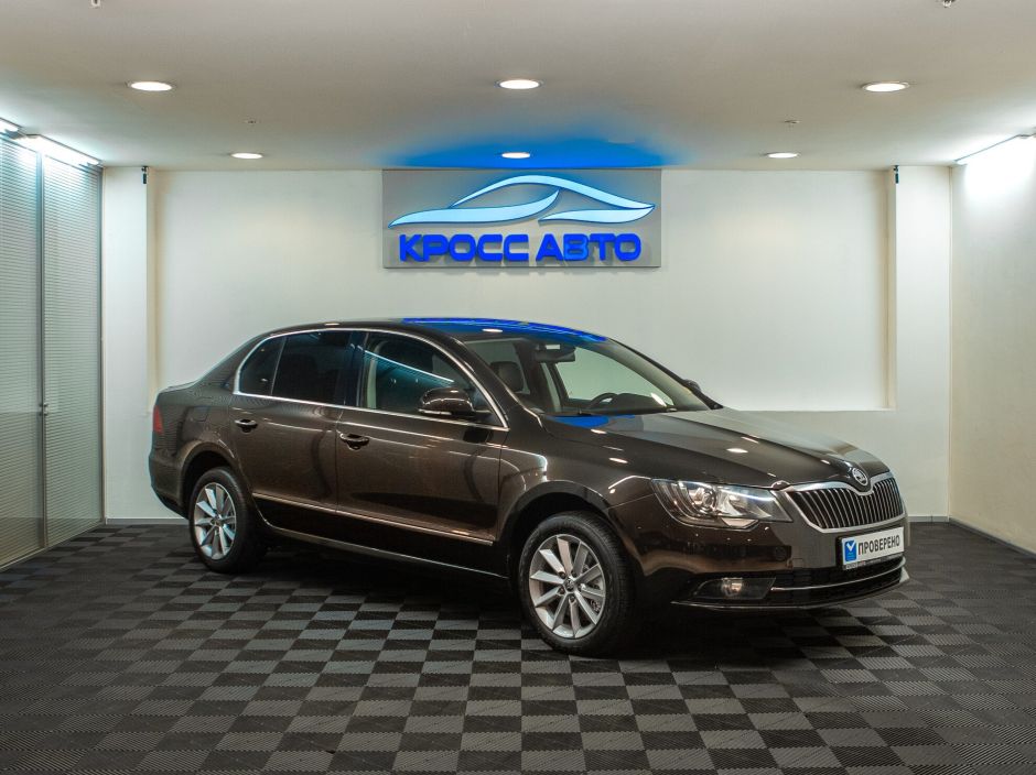 Skoda Superb, 1.8 л, Робот, 2015 фото 5