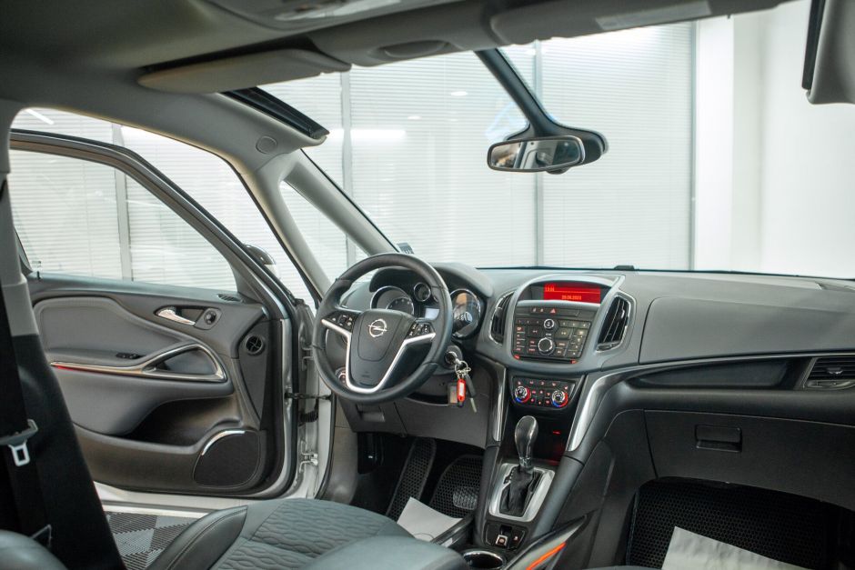 Opel Zafira, 1.4 л, АТ, 2013 фото 7
