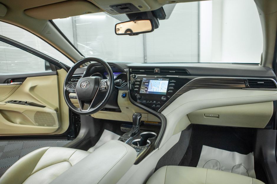 Toyota Camry, 3.5 л, АТ, 2018 фото 7