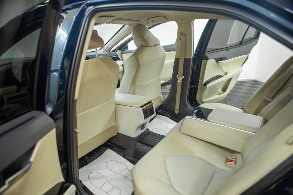 Toyota Camry, 3.5 л, АТ, 2018 фото 8