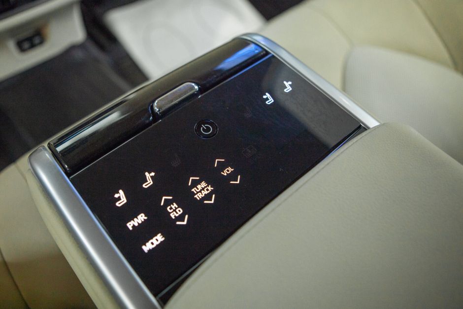 Toyota Camry, 3.5 л, АТ, 2018 фото 9