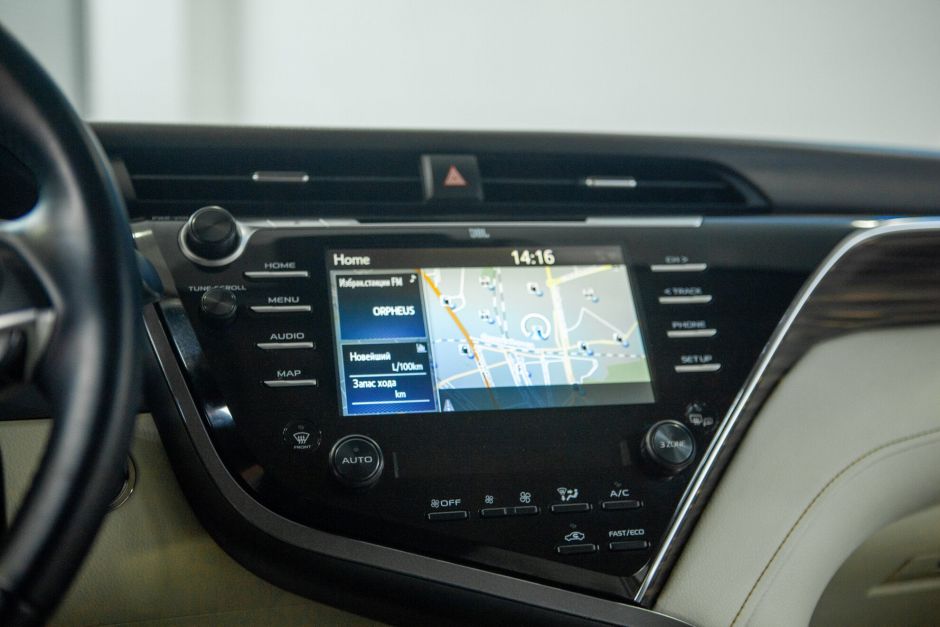 Toyota Camry, 3.5 л, АТ, 2018 фото 14