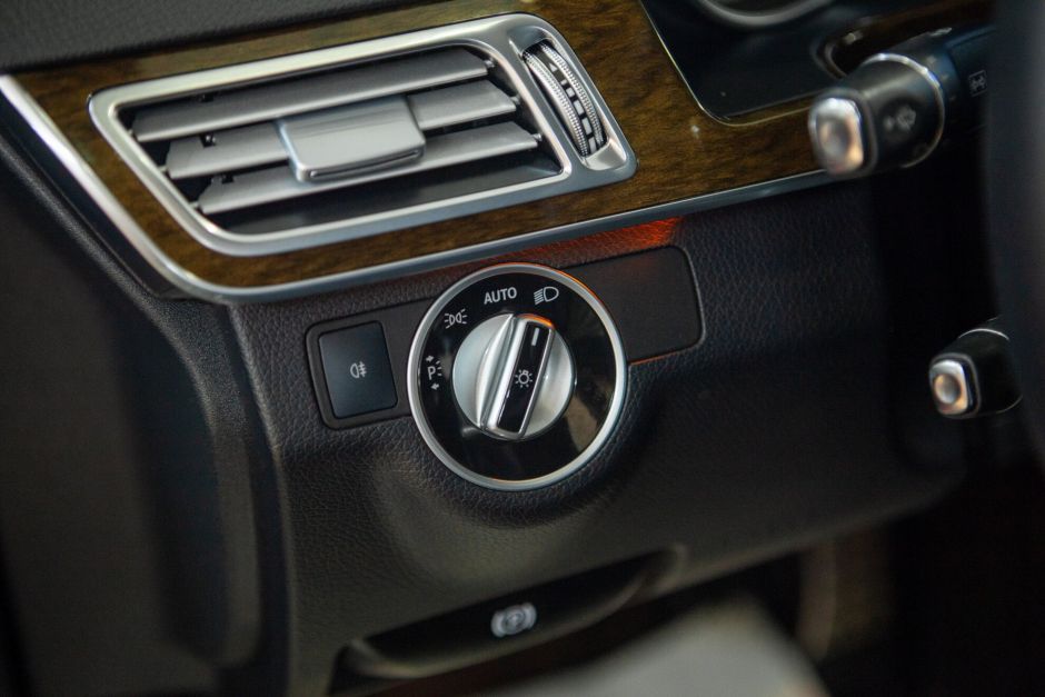 Mercedes-Benz E-Класс, 2.0 л, АТ, 2013 фото 10