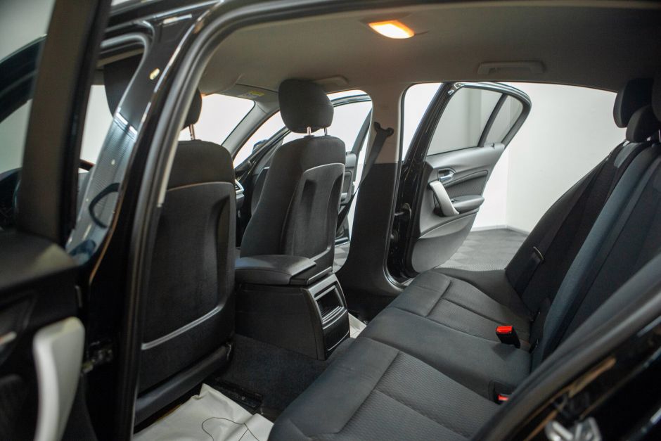 BMW 1 серии, 1.6 л, АТ, 2013 фото 1