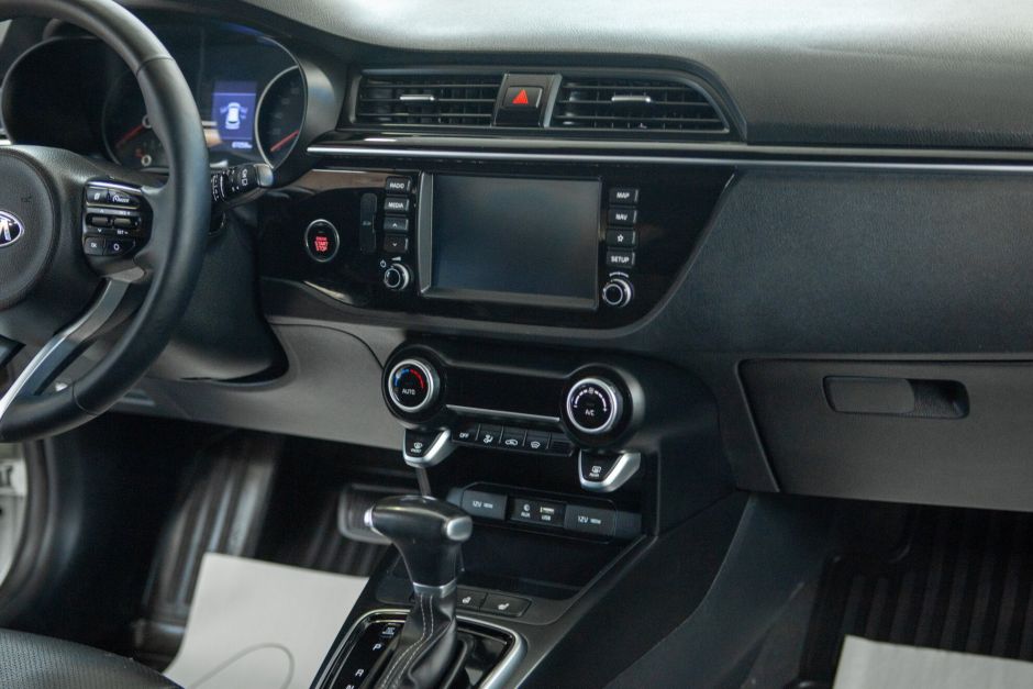 Kia Rio, 1.6 л, АТ, 2019 фото 15