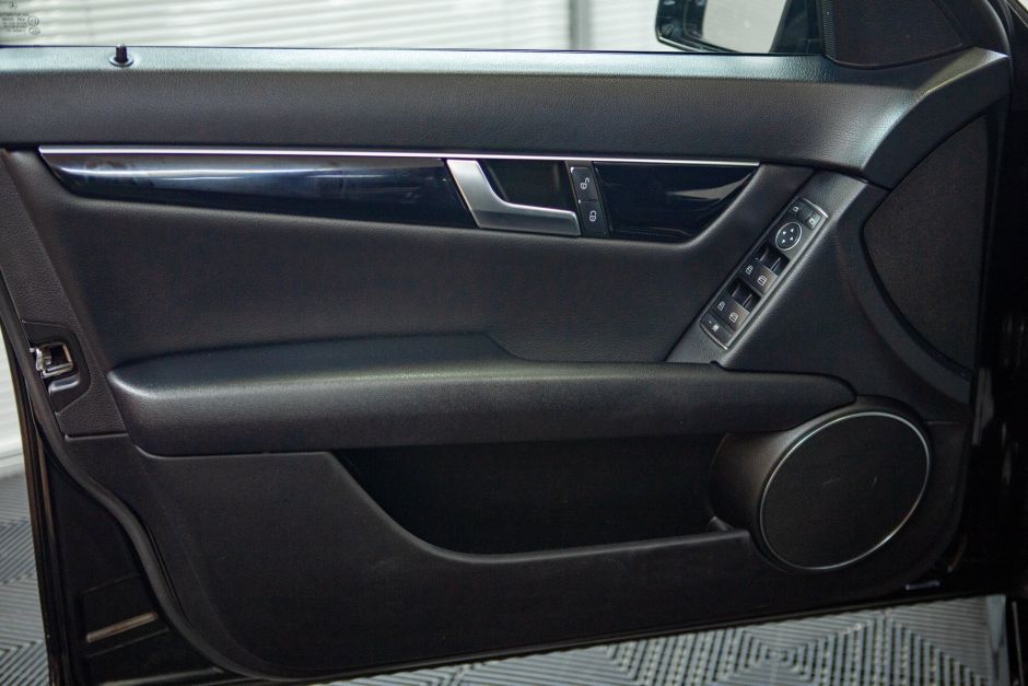 Mercedes-Benz C-Класс, 1.8 л, АТ, 2011 фото 11