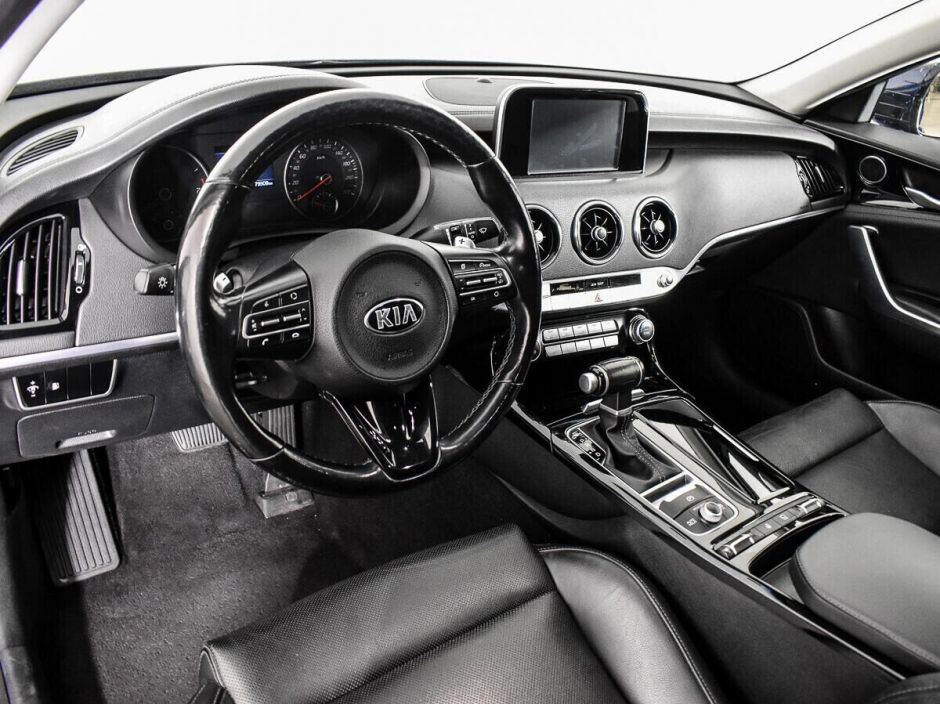Kia Stinger, 2.0 л, АТ, 2017 фото 7