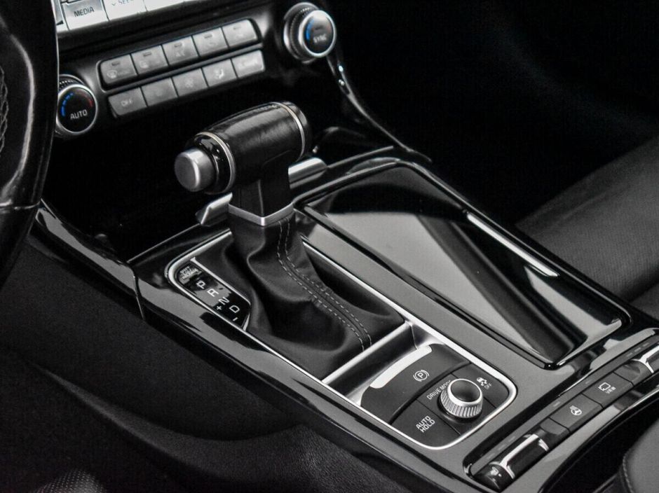 Kia Stinger, 2.0 л, АТ, 2017 фото 8