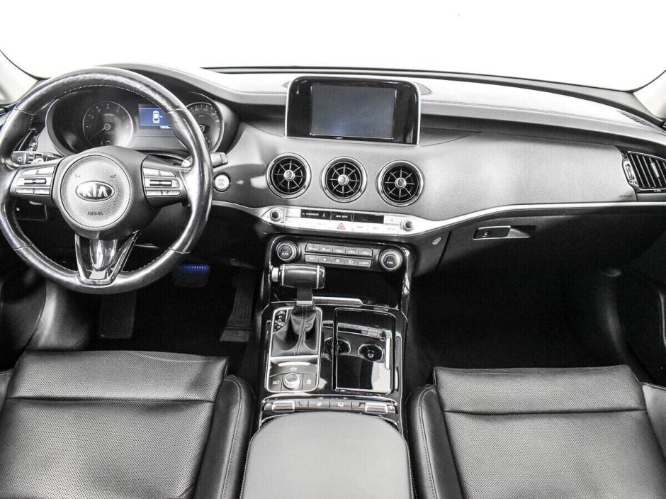 Kia Stinger, 2.0 л, АТ, 2017 фото 9