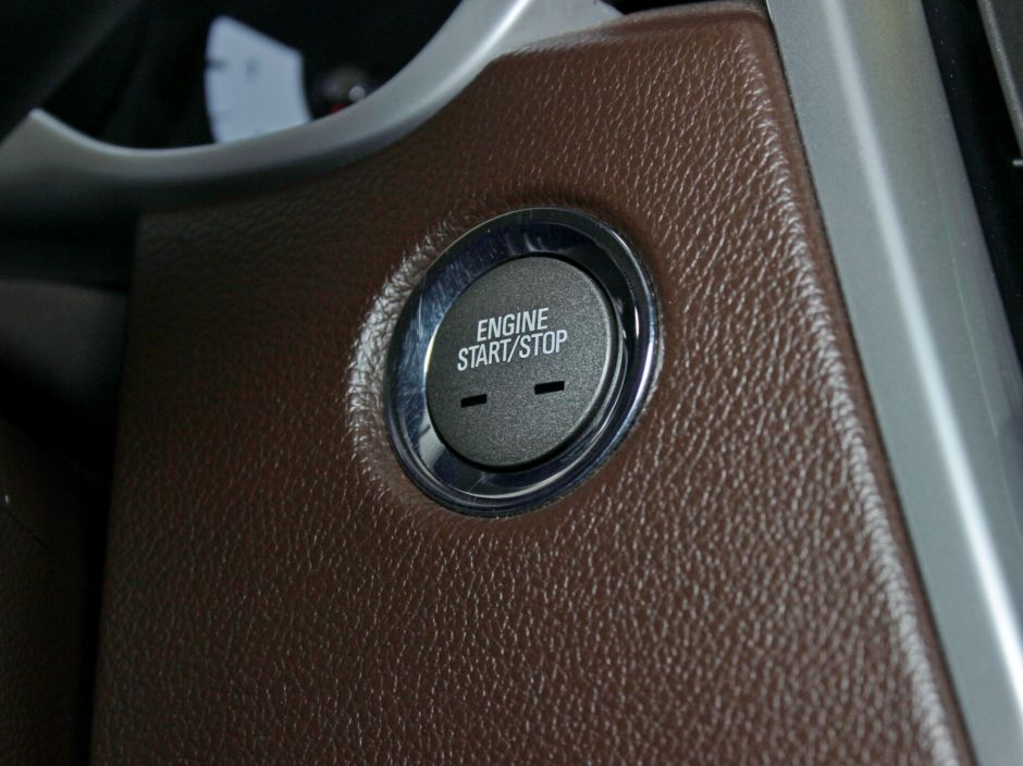 Cadillac SRX, 3.0 л, АТ, 2011 фото 8