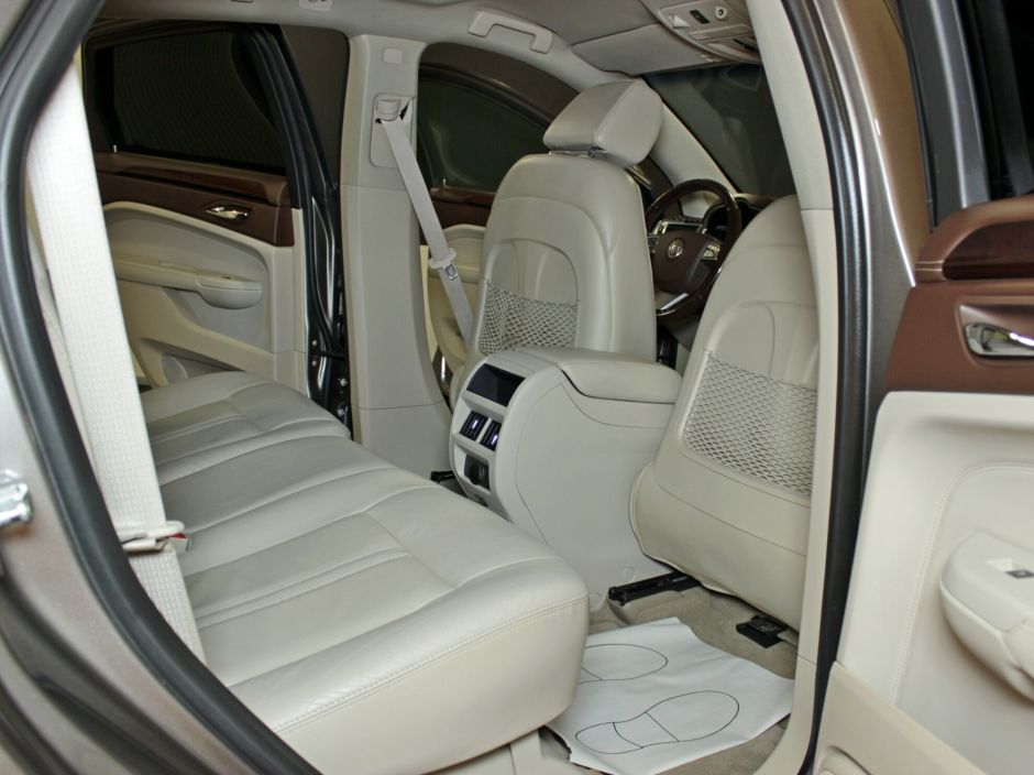 Cadillac SRX, 3.0 л, АТ, 2011 фото 18