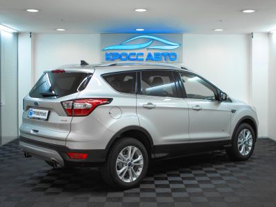 Ford Kuga, 1.5 л, АКПП, 2017 фото 4