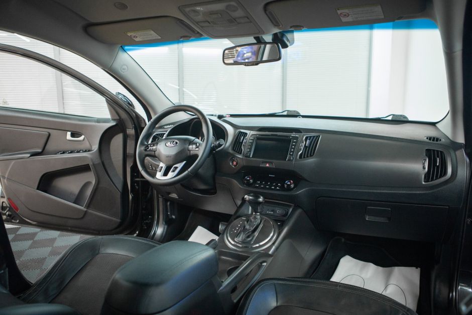 Kia Sportage, 2.0 л, АТ, 2012 фото 7