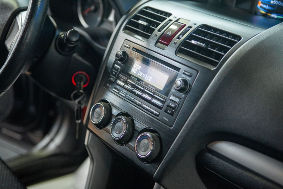 Subaru Forester, 2.0 л, Вариатор, 2014 фото 12