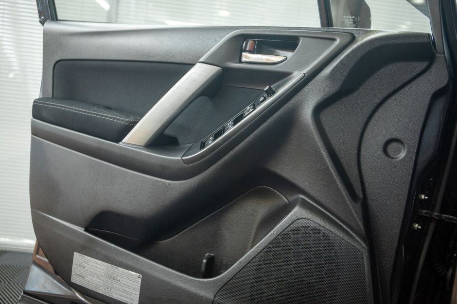 Subaru Forester, 2.0 л, Вариатор, 2014 фото 1