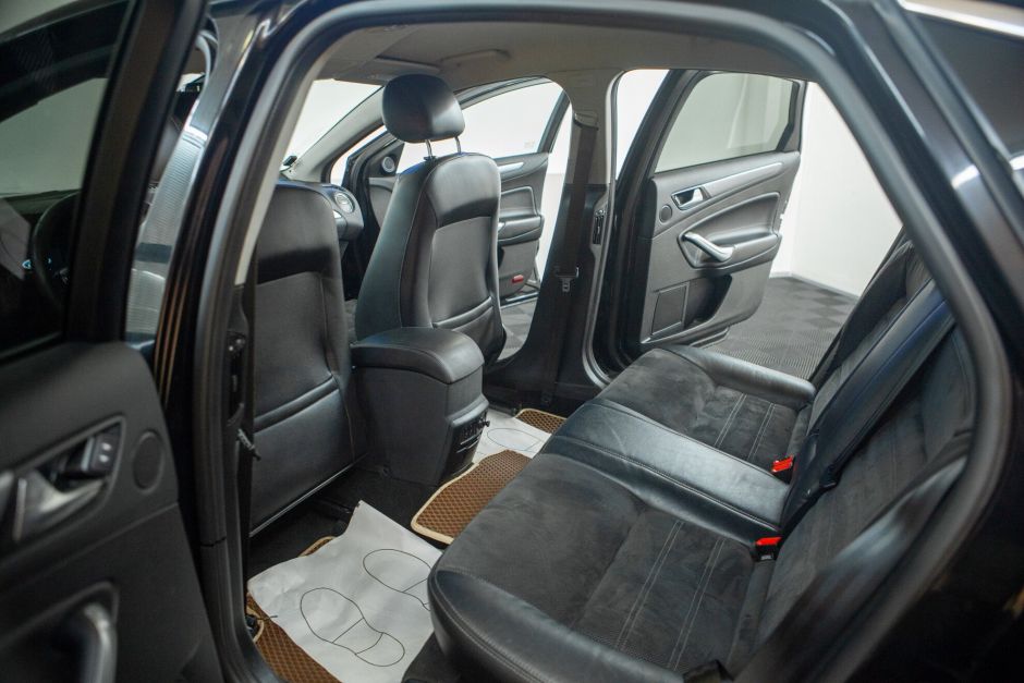 Ford Mondeo, 2.0 л, Робот, 2011 фото 8