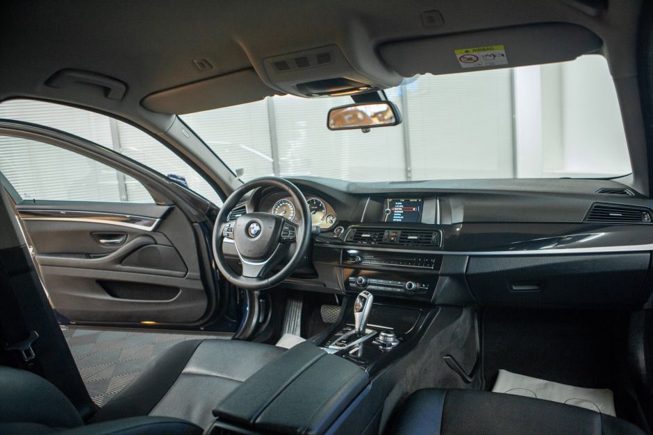 BMW 5 серия, 2.0 л, АТ, 2014 фото 7