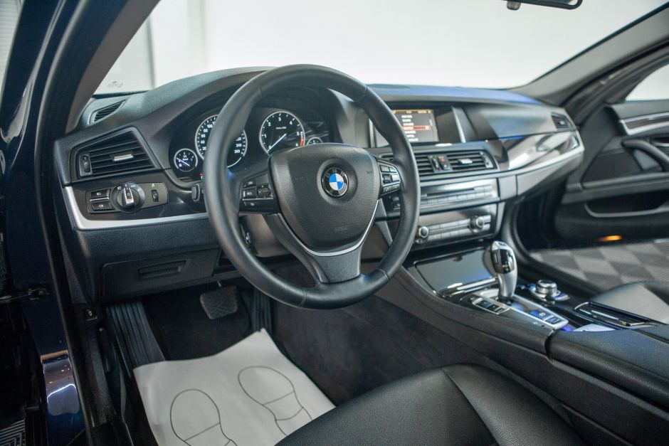 BMW 5 серия, 2.0 л, АТ, 2014 фото 9