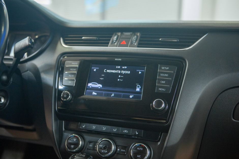 Skoda Octavia, 2.0 л, Робот, 2013 фото 13