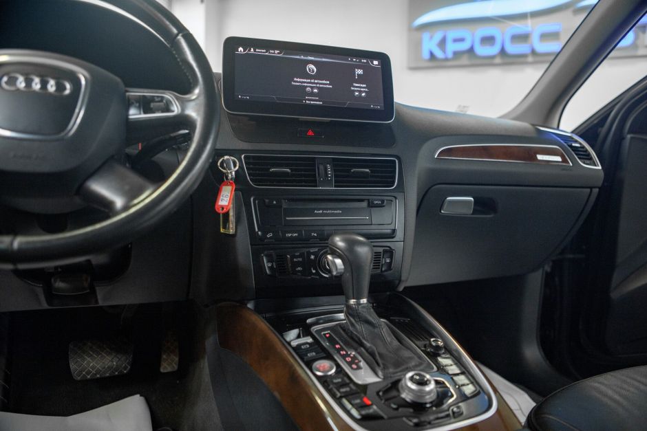 Audi Q5, 2.0 л, Робот, 2009 фото 10