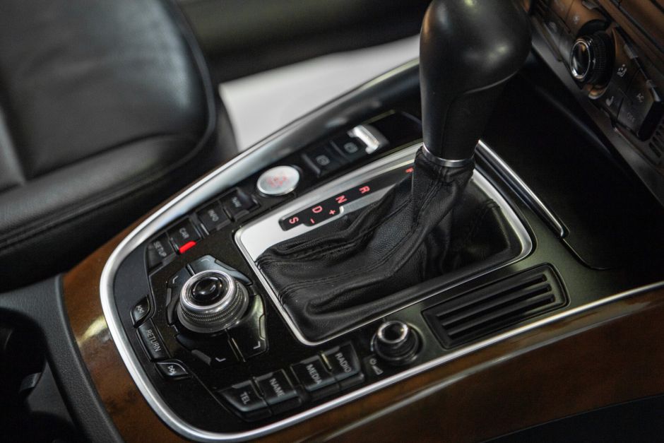 Audi Q5, 2.0 л, Робот, 2009 фото 13