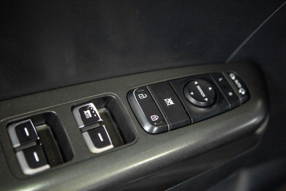 Kia Sportage, 2.0 л, АТ, 2017 фото 2