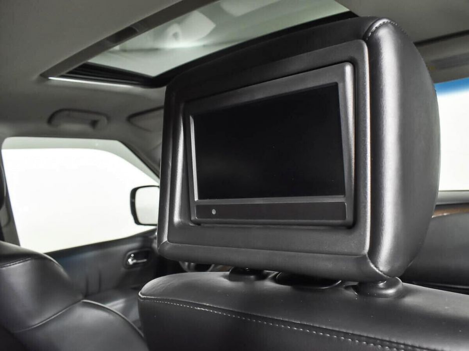 Infiniti QX56, 5.6 л, АТ, 2011 фото 2