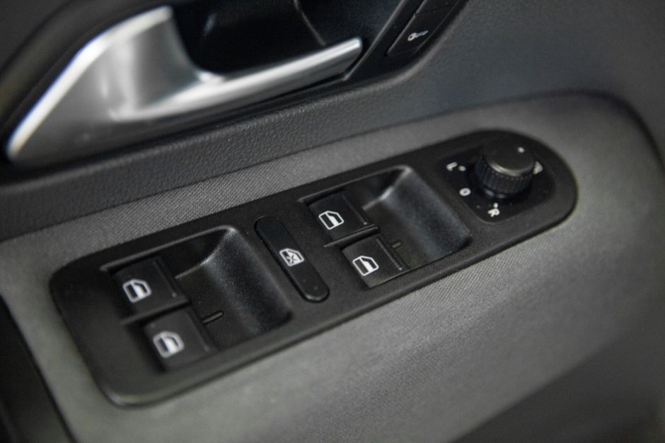 Volkswagen Amarok, 2.0 л, АТ, 2013 фото 2