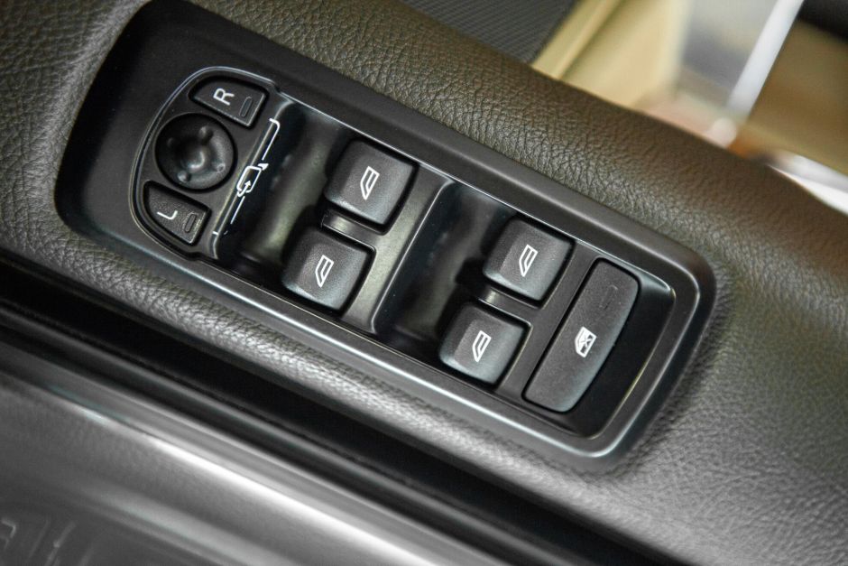 Land Rover Discovery, 3.0 л, АТ, 2011 фото 2