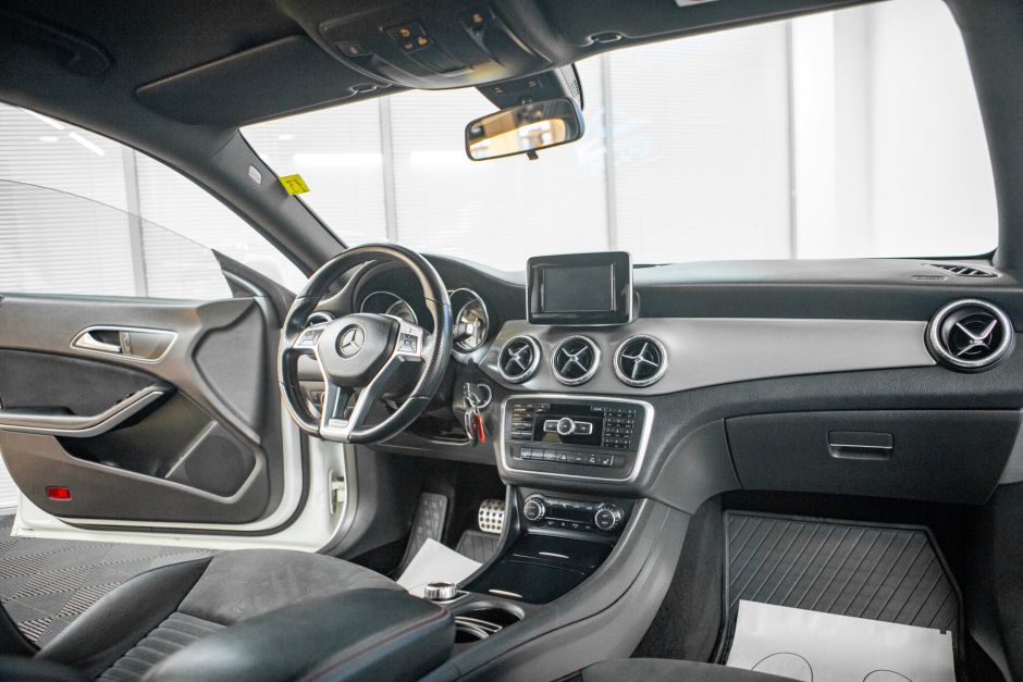 Mercedes-Benz CLA-класс, 2.0 л, Робот, 2014 фото 10