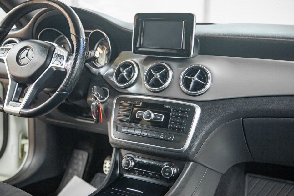 Mercedes-Benz CLA-класс, 2.0 л, Робот, 2014 фото 11