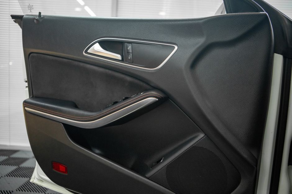 Mercedes-Benz CLA-класс, 2.0 л, Робот, 2014 фото 16