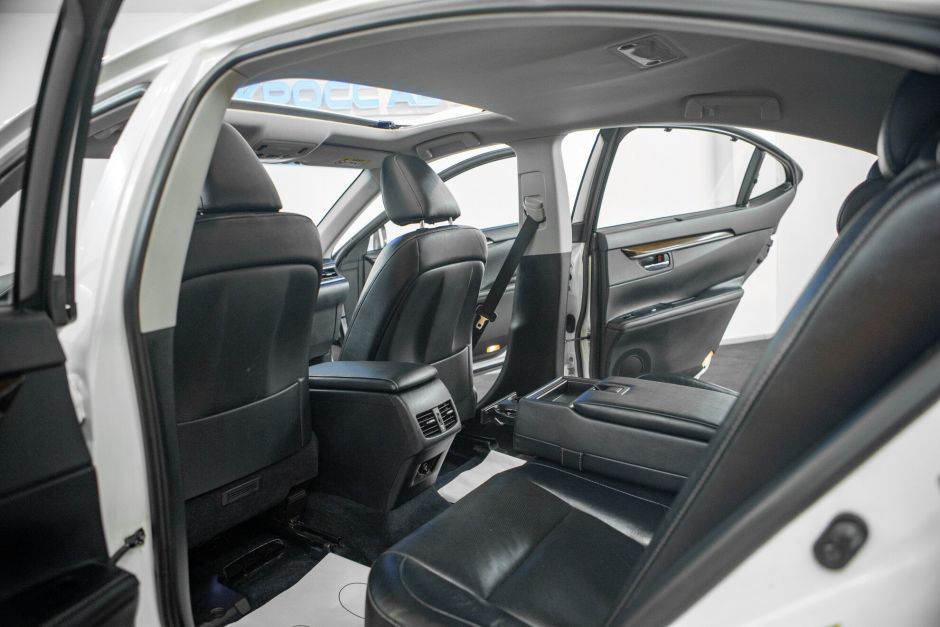 Lexus ES, 2.5 л, АТ, 2014 фото 8