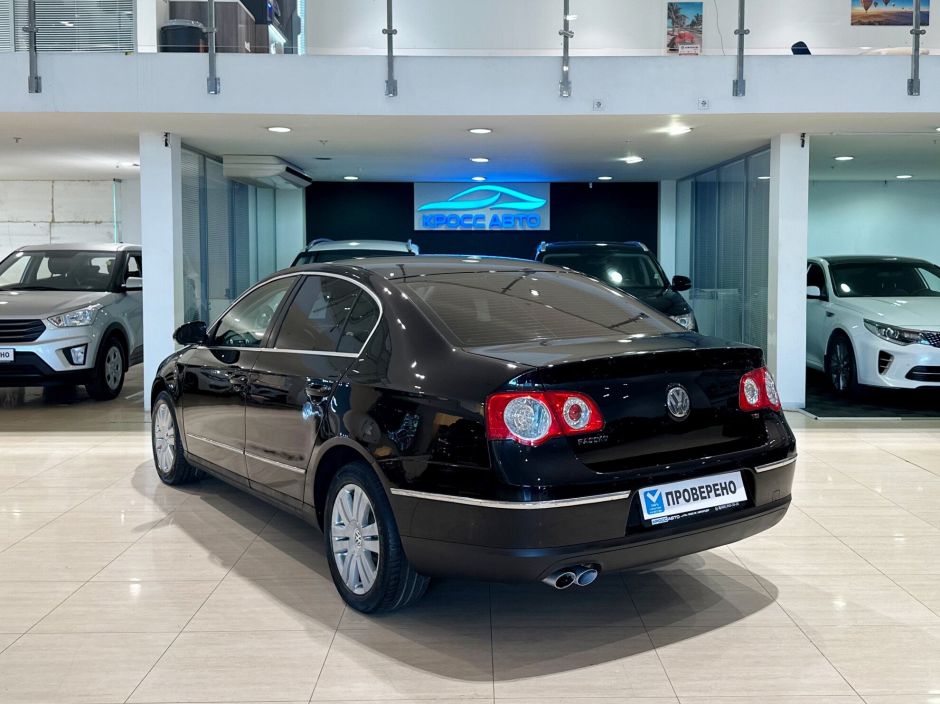 Volkswagen Passat, 1.8 л, Робот, 2010 фото 6