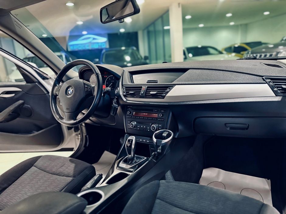 BMW X1, 2.0 л, АТ, 2012 фото 7