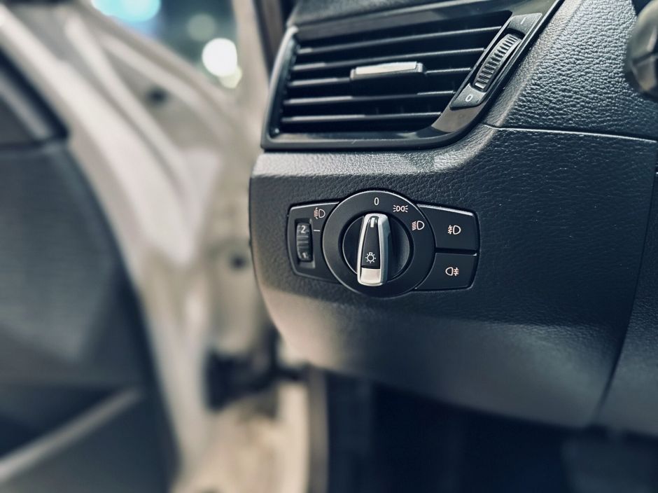 BMW X1, 2.0 л, АТ, 2012 фото 10